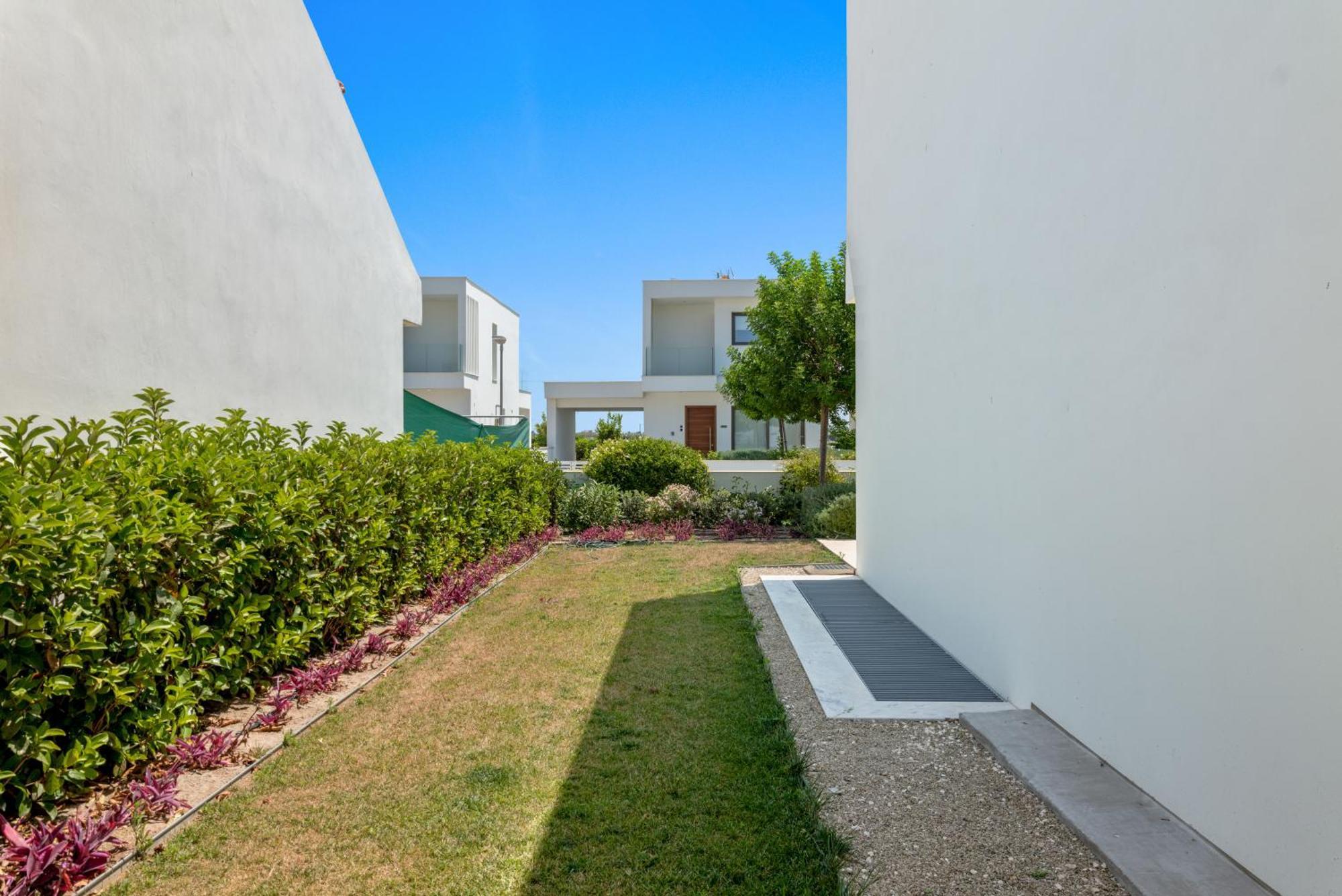 Serenity Waves Villa 17 Larnaca Bagian luar foto