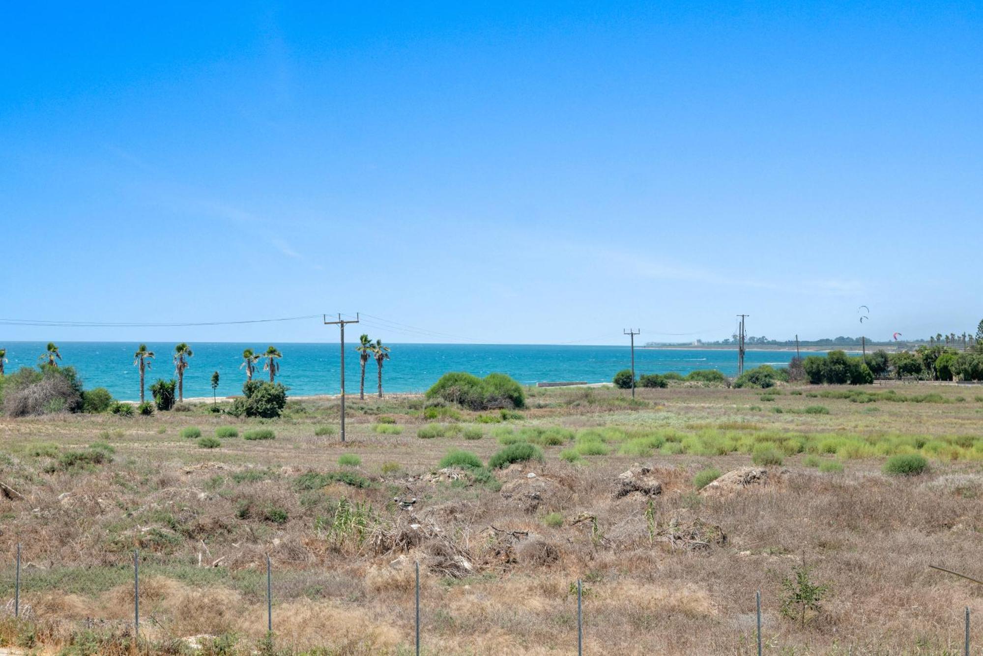 Serenity Waves Villa 17 Larnaca Bagian luar foto