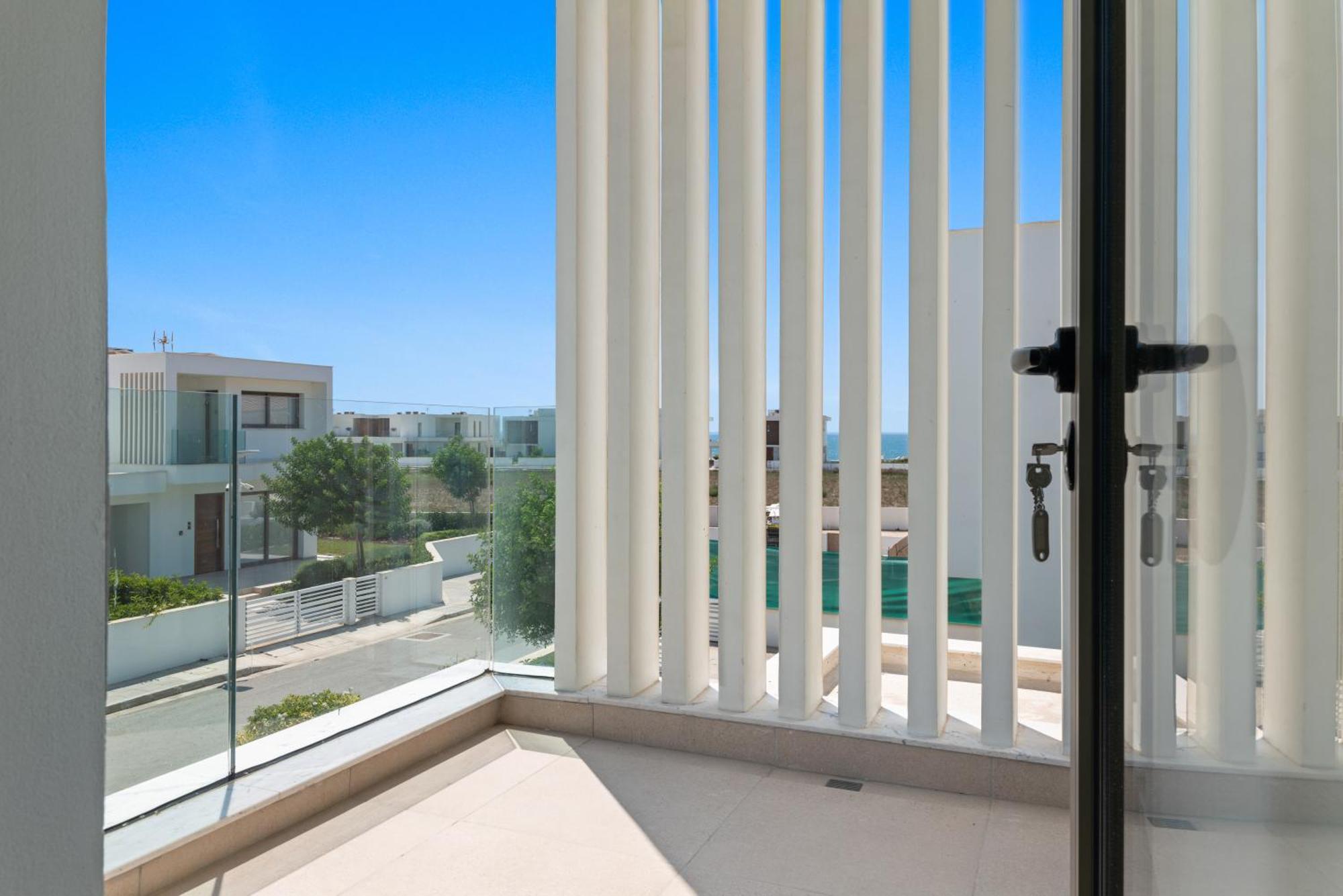 Serenity Waves Villa 17 Larnaca Bagian luar foto